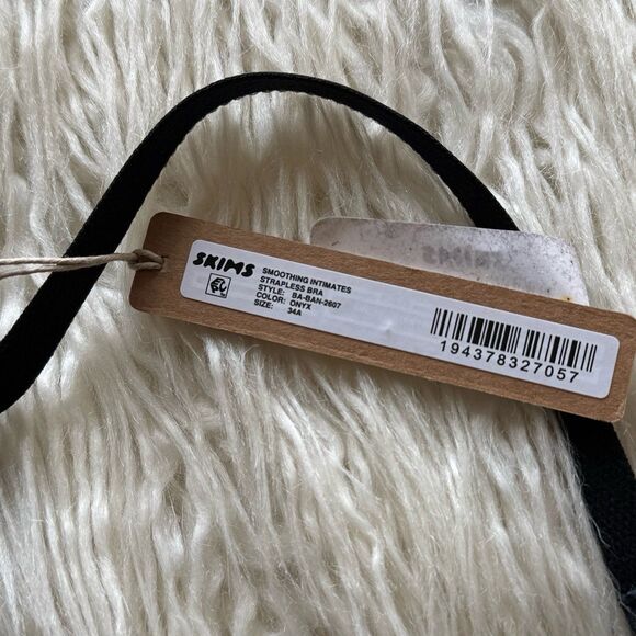 Skims Smoothing Intimates Strapless Bra Onyx Size 34A - Picture 8 of 8